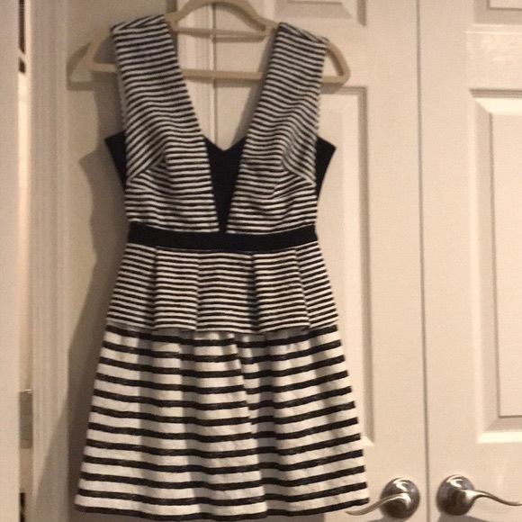 BCBG Size 00 dress - Picture 2 of 3